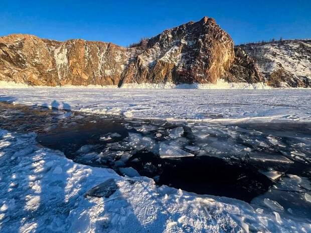 На Байкале открыли переправу после трагедии с китайскими туристами