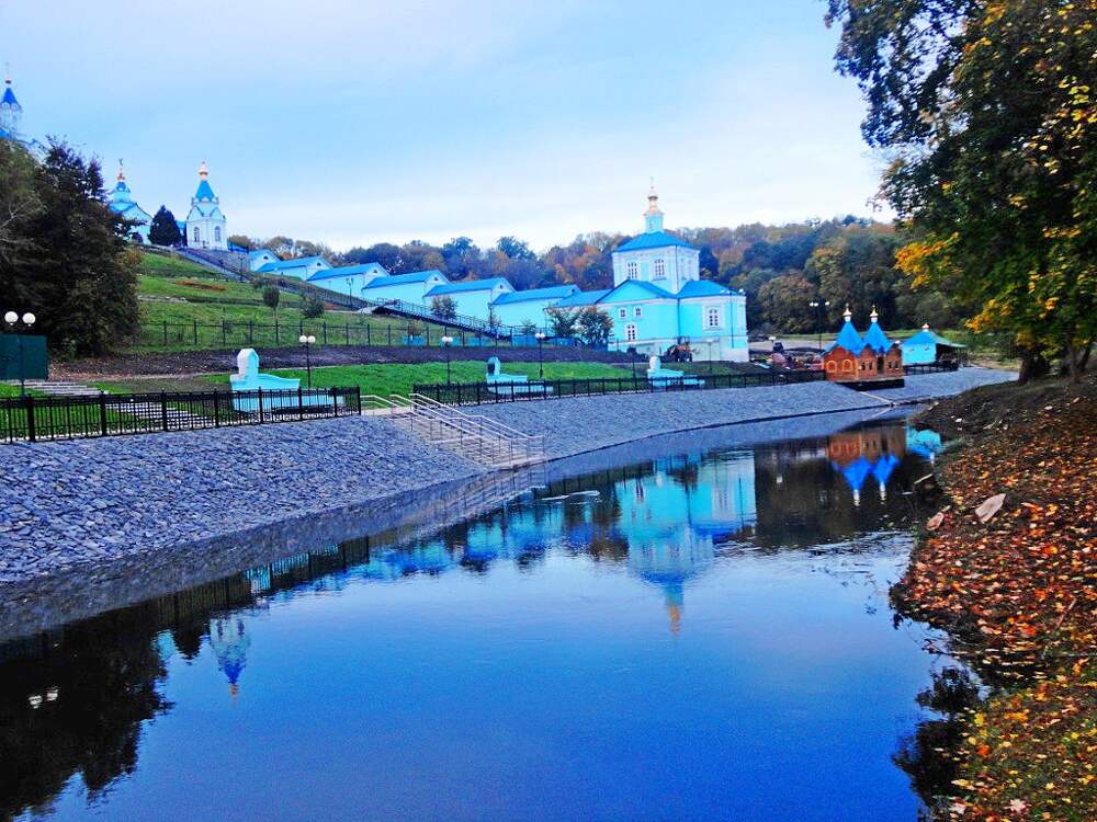 Коренная пустынь фото