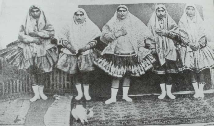 РЕАЛЬНЫЕ ФОТО ИРАНСКОГО ШАXА И ЕГО ГАРЕМА, В КОТОРОМ БЫЛО ОКОЛО 100 ЖЕНЩИН 2