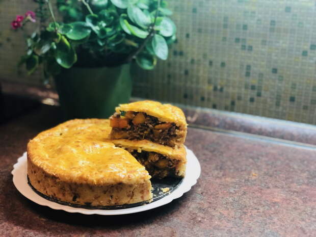Мясной пирог с тыквой 