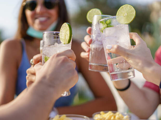 Напитки, которые опасно пить летом