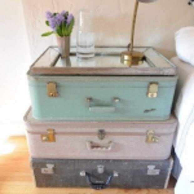 recycled-suitcase-ideas-table12.jpg