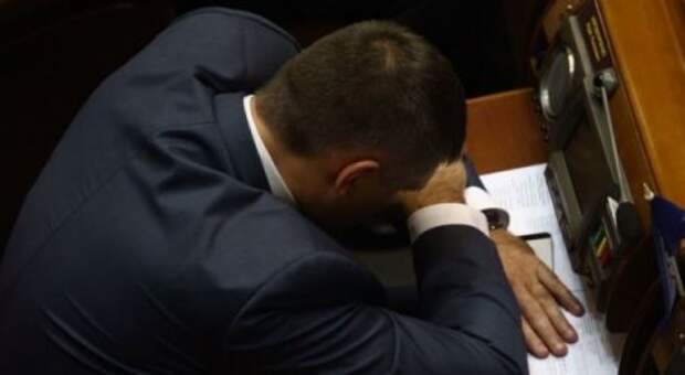 47 миллионов долларов, Карл! Посчитали стоимость одного дня простоя Рады