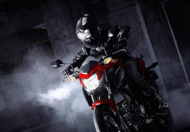 b2ap3_thumbnail_honda-cb300f-89.jpg