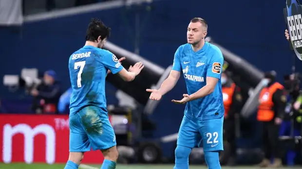 Семак объяснил, почему Дзюба стал играть меньше за «Зенит»