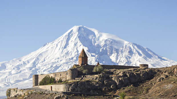 "Женщины и дети погибали с Именем Христа на устах": 105 лет памяти жертв геноцида армян