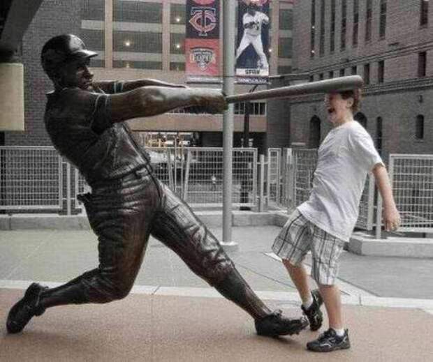 Funny Shooting Tricks With Statues