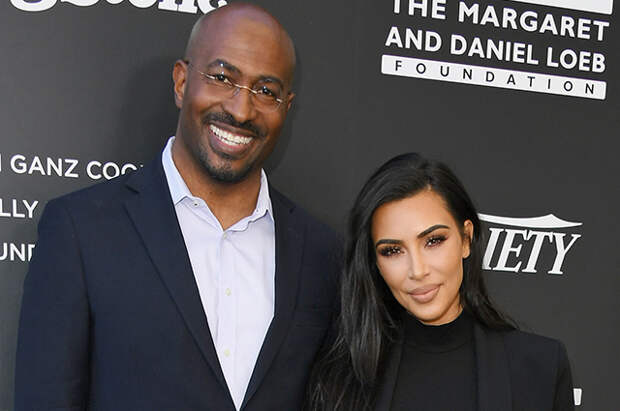 Ким Кардашьян заподозрили в романе с репортером CNN Ваном Джонсом