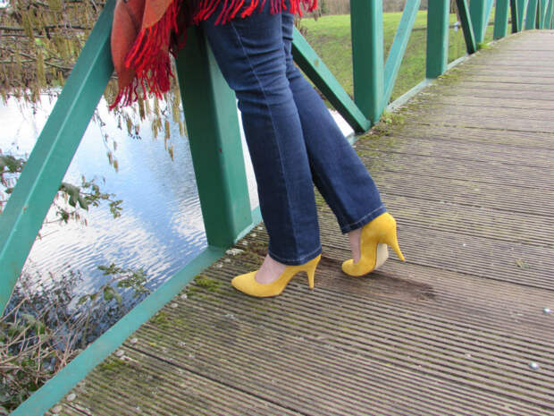 yellow heels