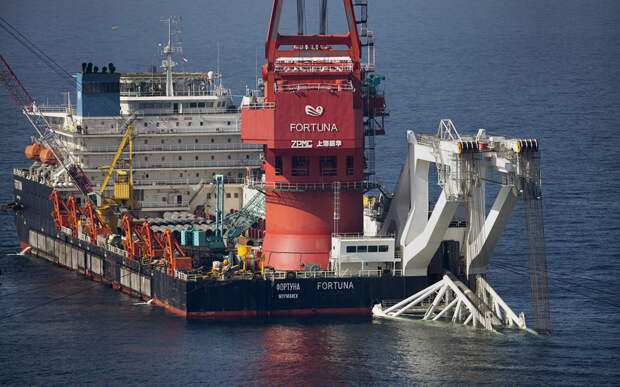 Строящее «Северный поток-2» судно покинуло экономическую зону Дании