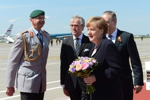 Ангела Меркель в аэропорту Внуково, 10 мая 2015 года