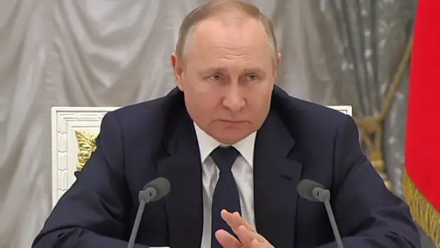 Президент Путин прервал совещание с кабмином из-за нового протокольного мероприятия