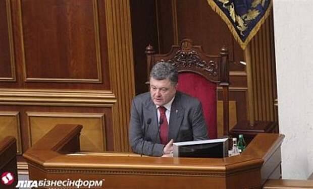 Порошенко подписал закон о превентивном задержании в зоне АТО Порошенко подписал закон о превентивном задержании в зоне АТО