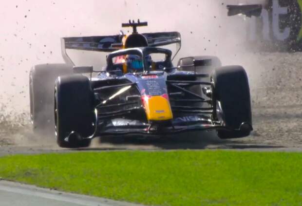 В Red Bull рассказали о последствиях вылета Макса Ферстаппена в гравий