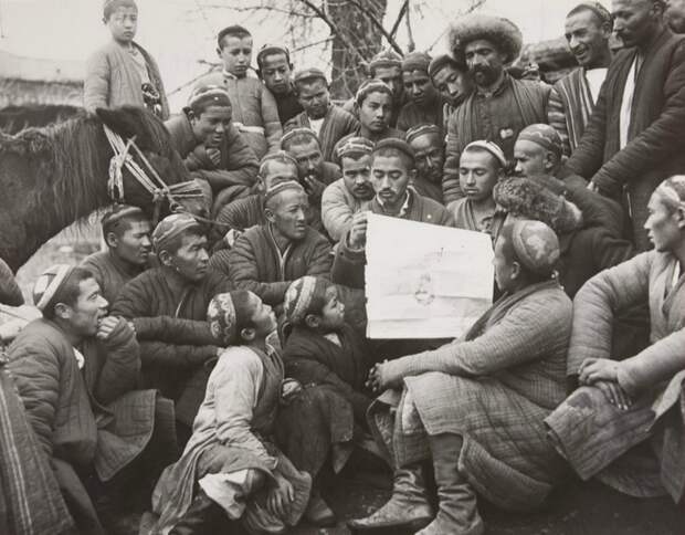Люди и времена в фотографиях Георгия Зельмы