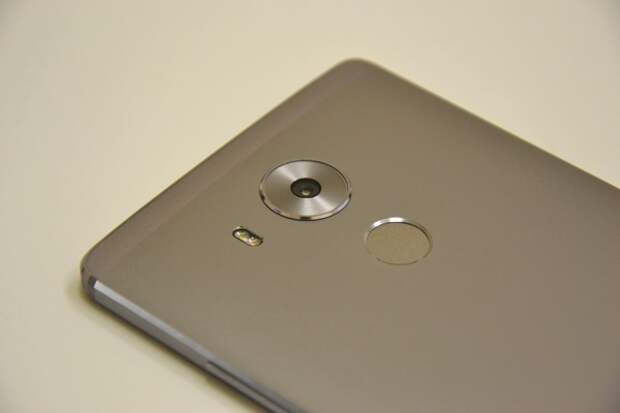 Huawei Mate 8: камера