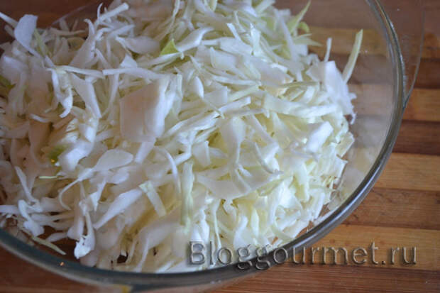 Пряный салат из капусты на зиму