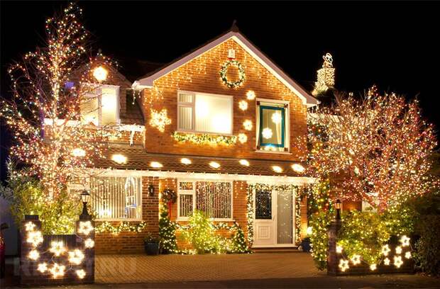 Праздничное украшение: Новогодняя подсветка дома