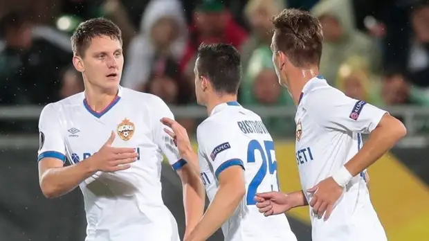 Футболист ЦСКА Дивеев рассказал, как пытался вывести Дзюбу из себя