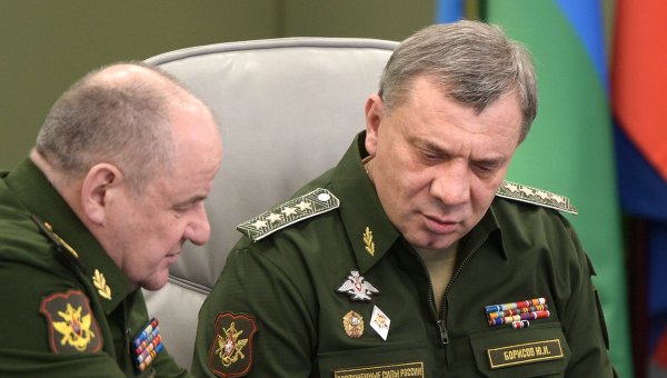 Заместители министра обороны РФ - генерал-полковник Павел Попов (слева) и генерал армии Юрий Борисов. Архивное фото