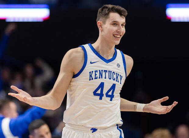 Zvonimir Ivisic Big Z Kentucky Shrug