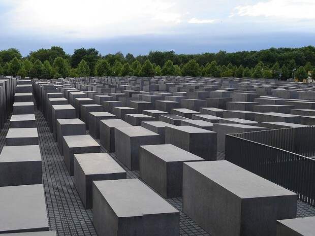 Мемориал памяти убитых евреев Европы