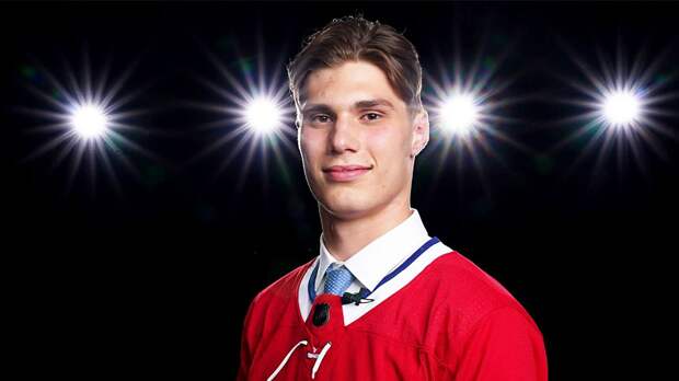 Нападающий «Монреаля» Слафковски стал автором первого хет-трика в Кубке Стэнли-2026