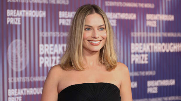 Марго Робби и Тим Бёртон объединяются для ремейка "Атаки 50-футовой женщины"