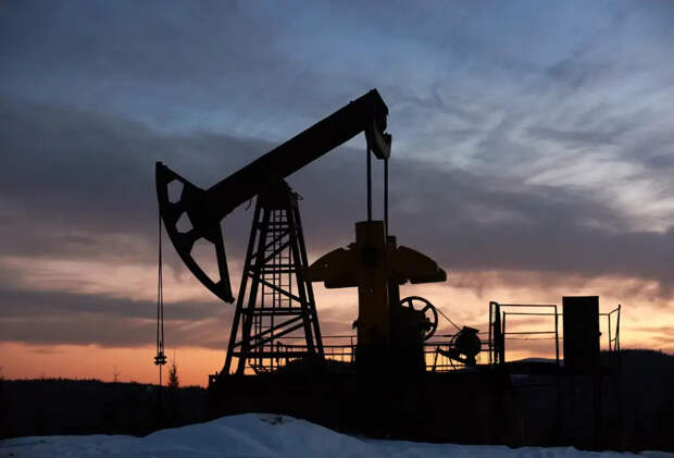 Где находится треть всей российской нефти? Названы регионы с крупнейшими запасами черного золота