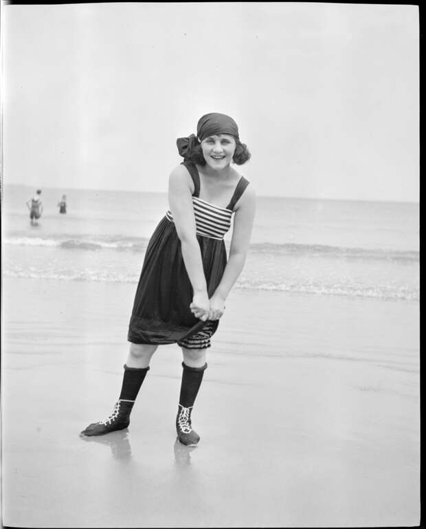 Женская пляжная мода 1920-х годов  1920, женщина, мода, пляж