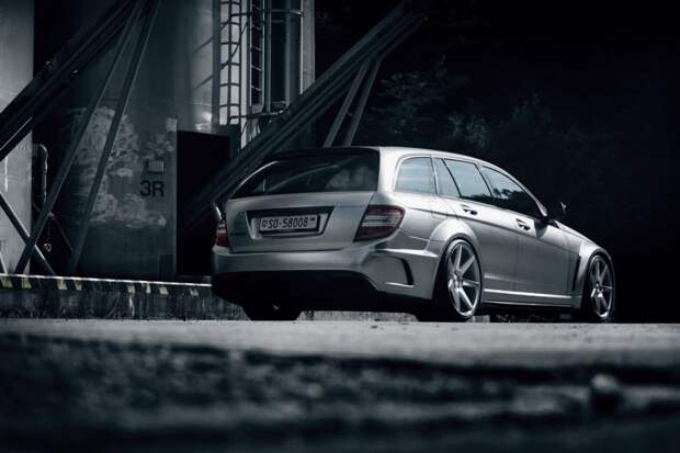 Mercedes C63 AMG Black Series в стиле MB Petronas F1 Team Mercedes C63 AMG Black Series в стиле MB Petronas F1 Team amg, c63, f-1, mercedes-benz, petronas, авто, тюнинг