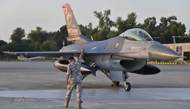 В Сирии накаляются отношения между США, захватившими власть боевиками и Турцией