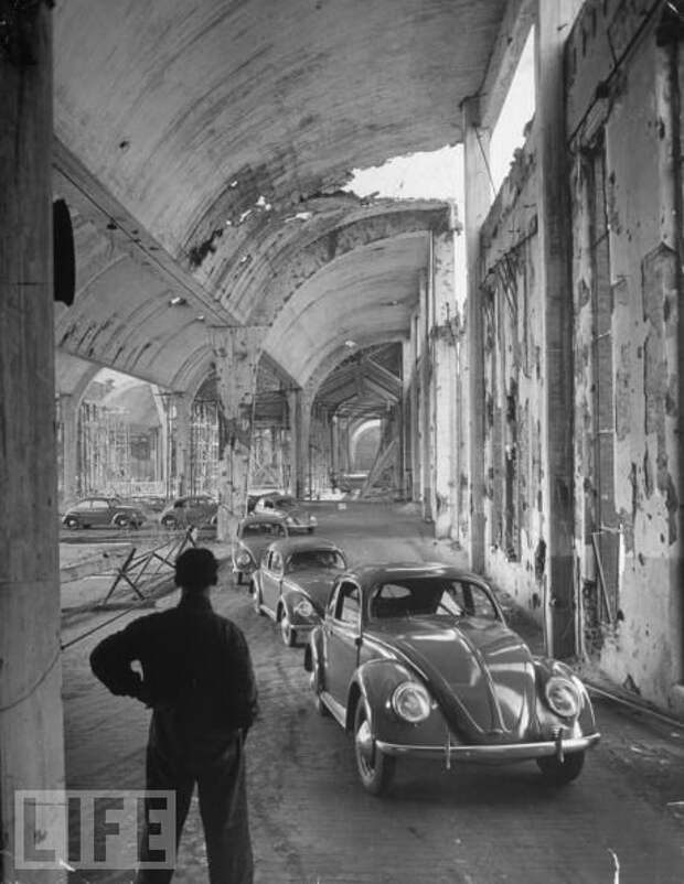 Фольксваген «Жук»: от Гитлера до хиппи (27 фото)