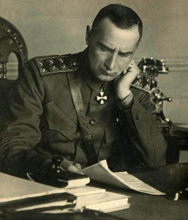 Адмирал Александр Колчак. Адмирал Александр Колчак.