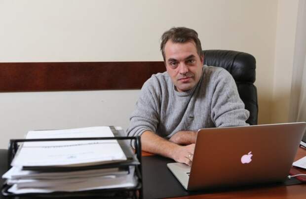 Советник Порошенко назвал россиян мелкими и вредными насекомыми