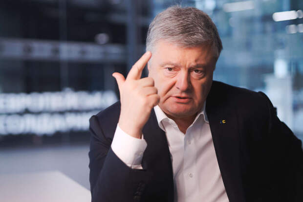 Адвокат Порошенко просит следствие допросить Зеленского, Верещук и Арахамию