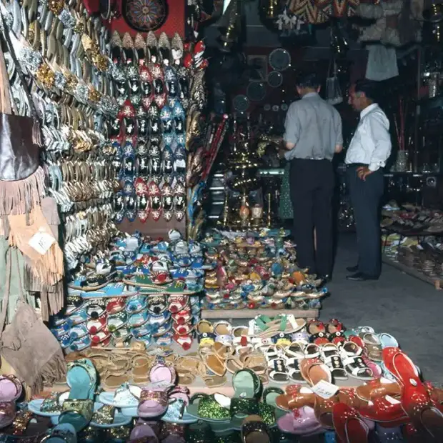 ������� � ����� ����������: ������� ����� 70-� �����