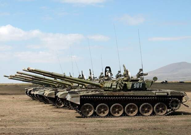 Армения: танкисты российской военной базы обучаются по новой методике