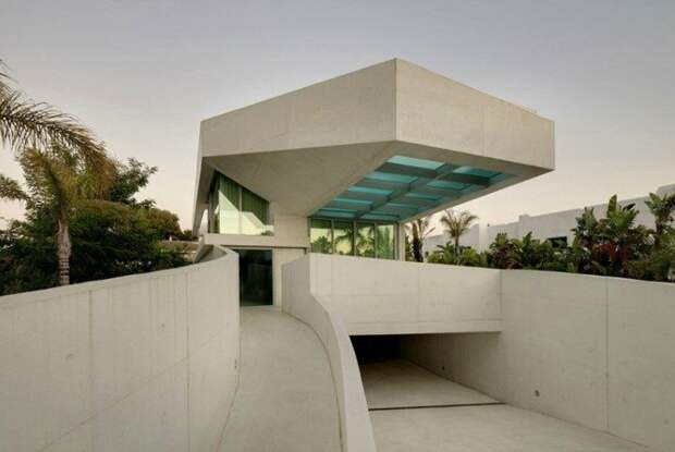 1. Бассейн на крыше особняка Jellyfish от Wiel Arets Architects, Испания