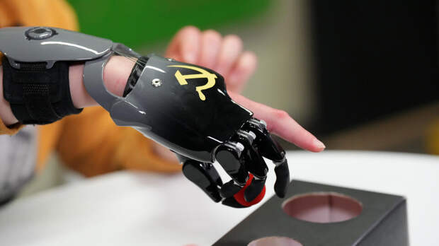 Пострадавший при взрыве в Красногорске мальчик учится жить с протезом руки