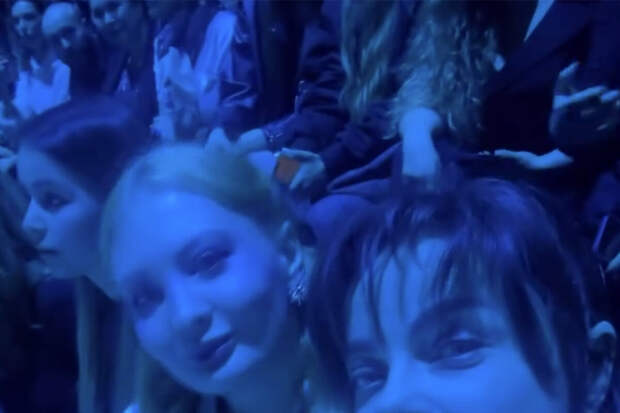 Певица Наташа Королева появилась на модном показе с невесткой