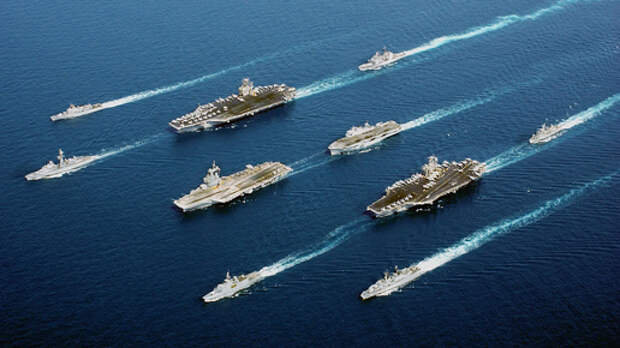 В Китае оценили идею США направить все авианосцы против России