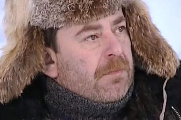 Похороны актера Гузуна из «Ёлок» оплатил его друг, а семья прислала венок