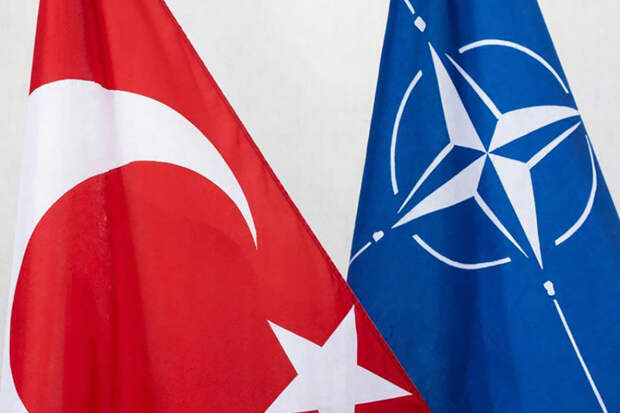 Турция сбила над своей территорией иранскую баллистическую ракету и пообещала защищаться