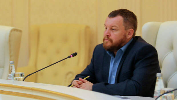 Александр Захарченко лидер ДНР и Андрей Пургин лидер ЛНР на переговорах о прекращении огня. Архивное фото Александр Захарченко лидер ДНР и Андрей Пургин лидер ЛНР на переговорах о прекращении огня. Архивное фото