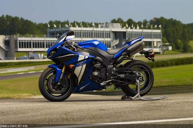 Фотографии спортбайка Yamaha YZF-R1 2012