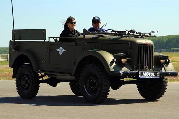 Собрание классических автомобилей ГАЗ в Нижнем Новгороде (29 фото)