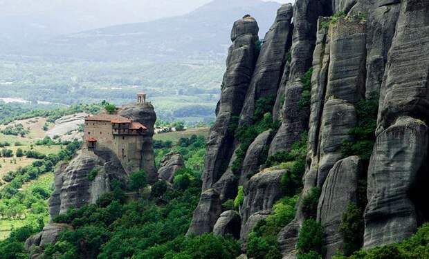 800px-Meteora_Agios_Nikolaos_Anapafsas_IMG_7817 (800x484, 79Kb)