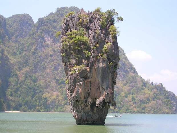 rocks14 Самые красивые и необычные морские скалы