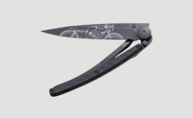 Everyday Carry Essentials: Universal Roof Rack, Rugged Utility Belt, Deejo Knives, And More